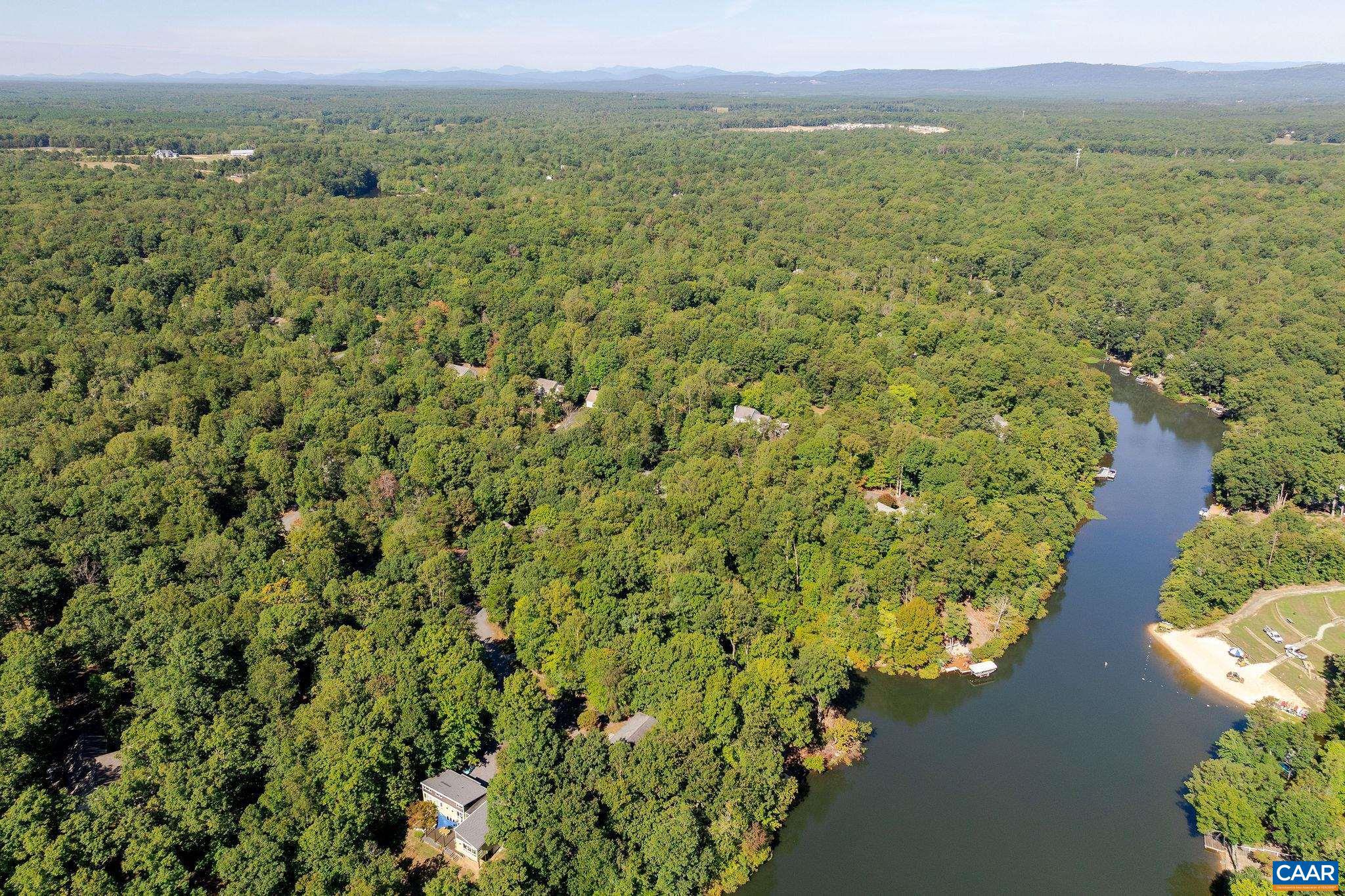 LAKE MONTICELLO - Land