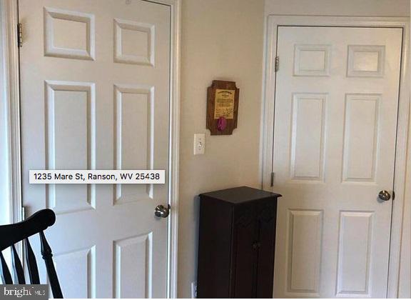 LAKELAND PLACE - Residential Lease