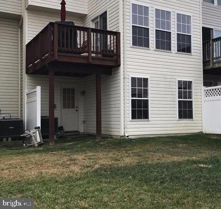 LAKELAND PLACE - Residential Lease