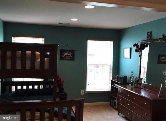 LAKELAND PLACE - Residential Lease