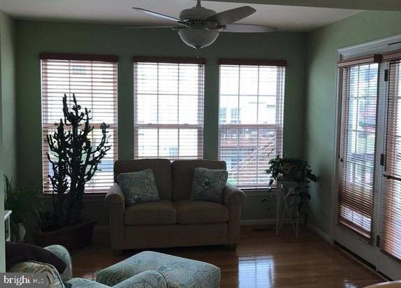 LAKELAND PLACE - Residential Lease