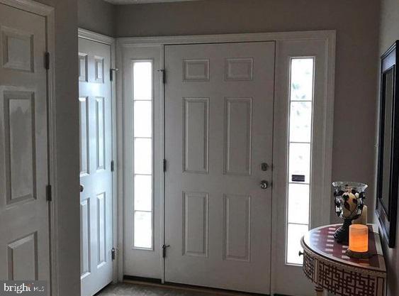 LAKELAND PLACE - Residential Lease