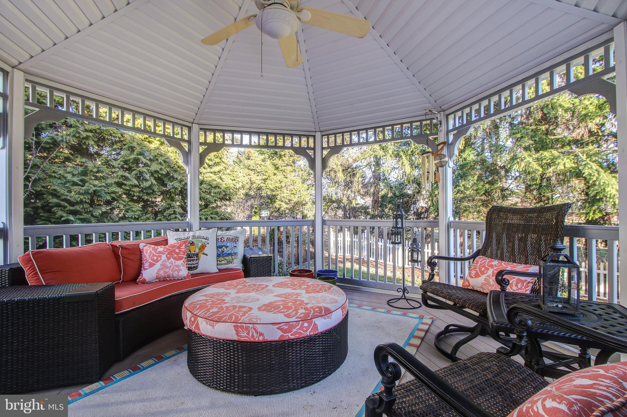 ROCKY GLEN - Residential