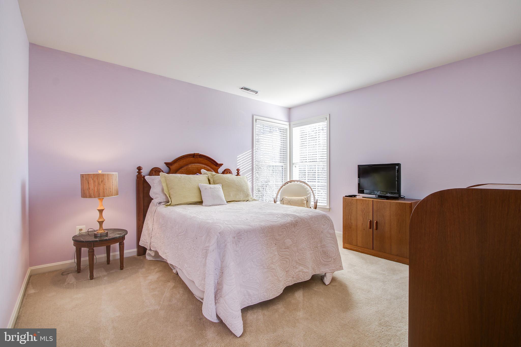 ROCKY GLEN - Residential