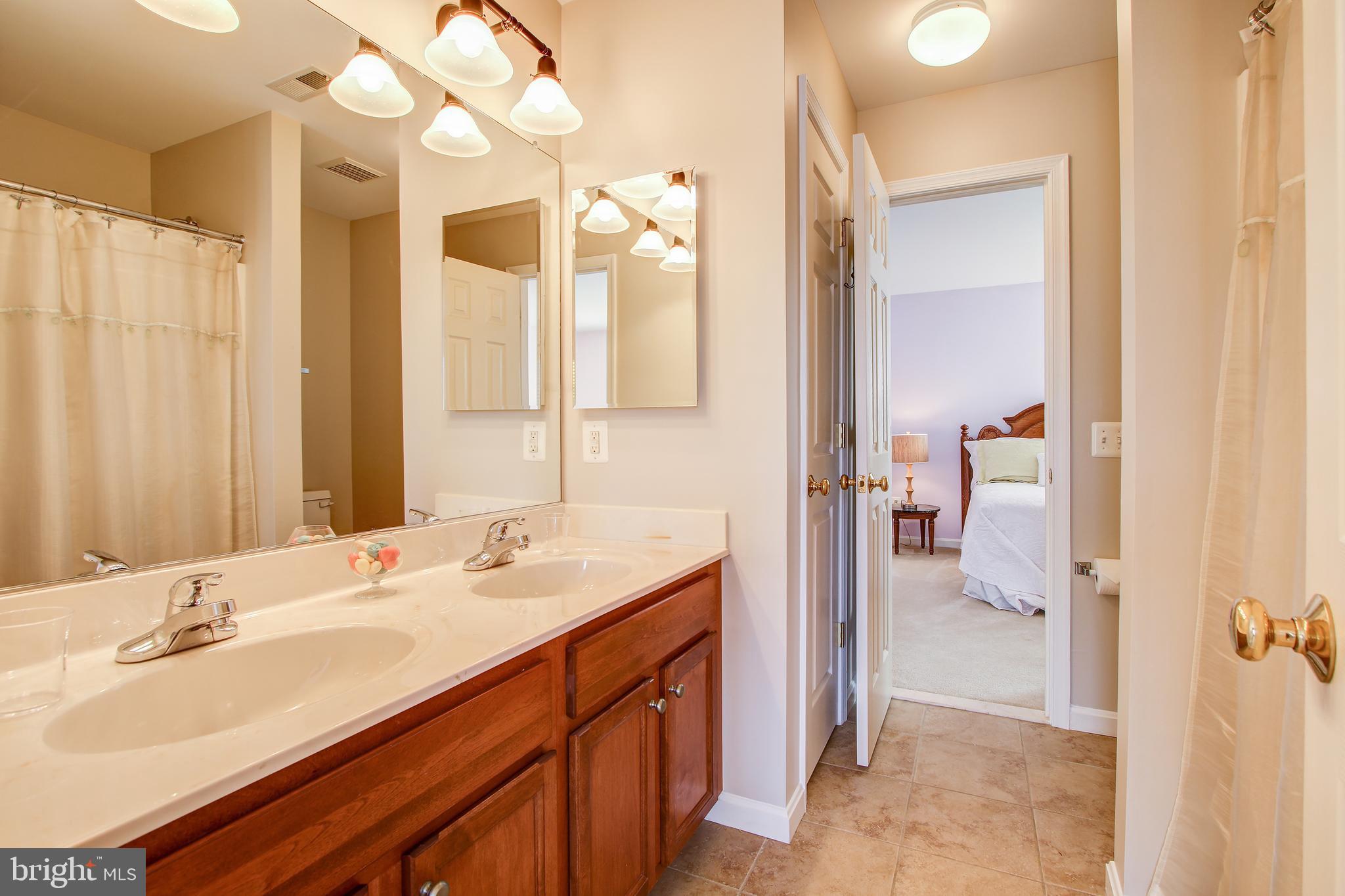 ROCKY GLEN - Residential