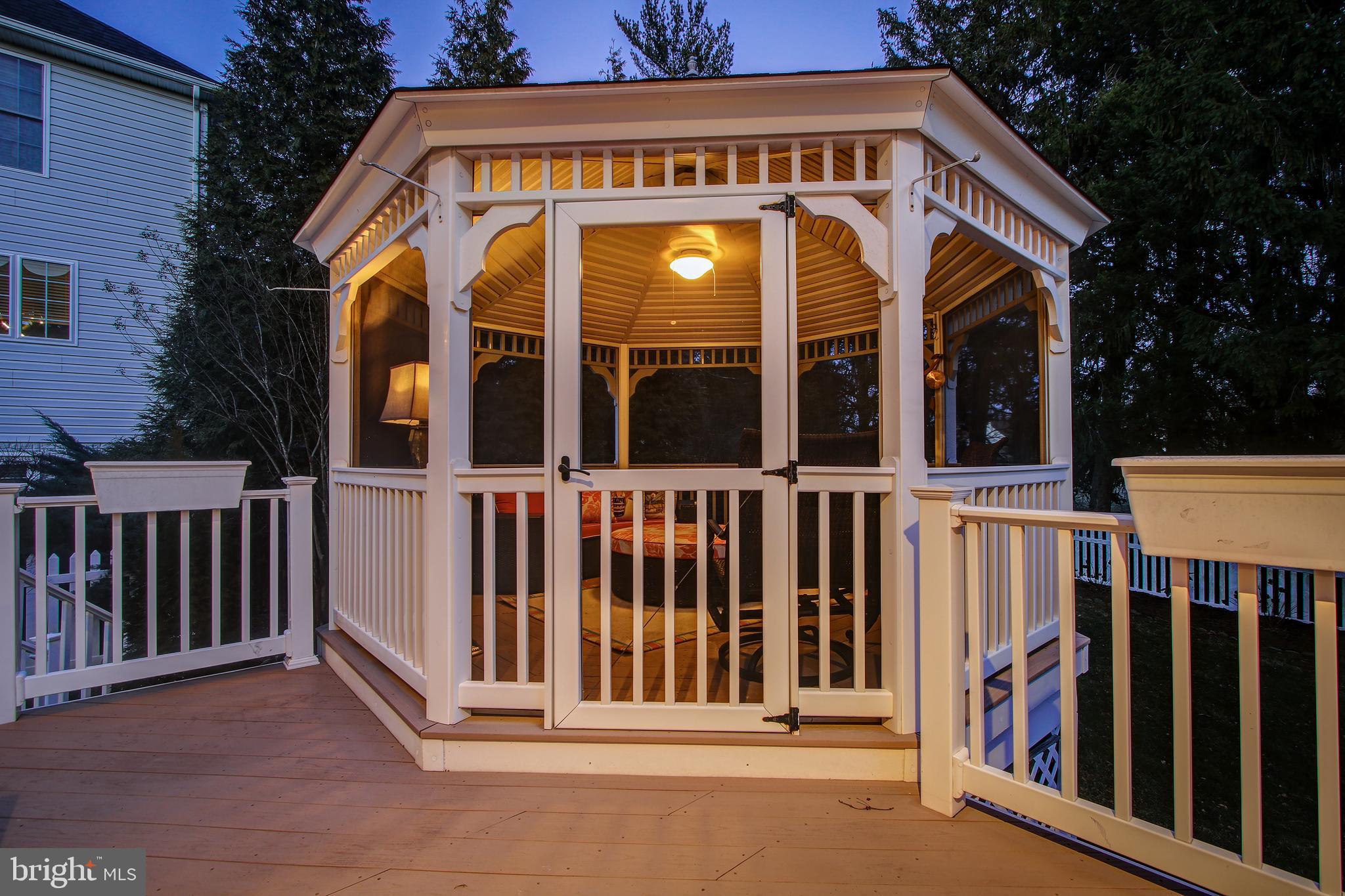 ROCKY GLEN - Residential