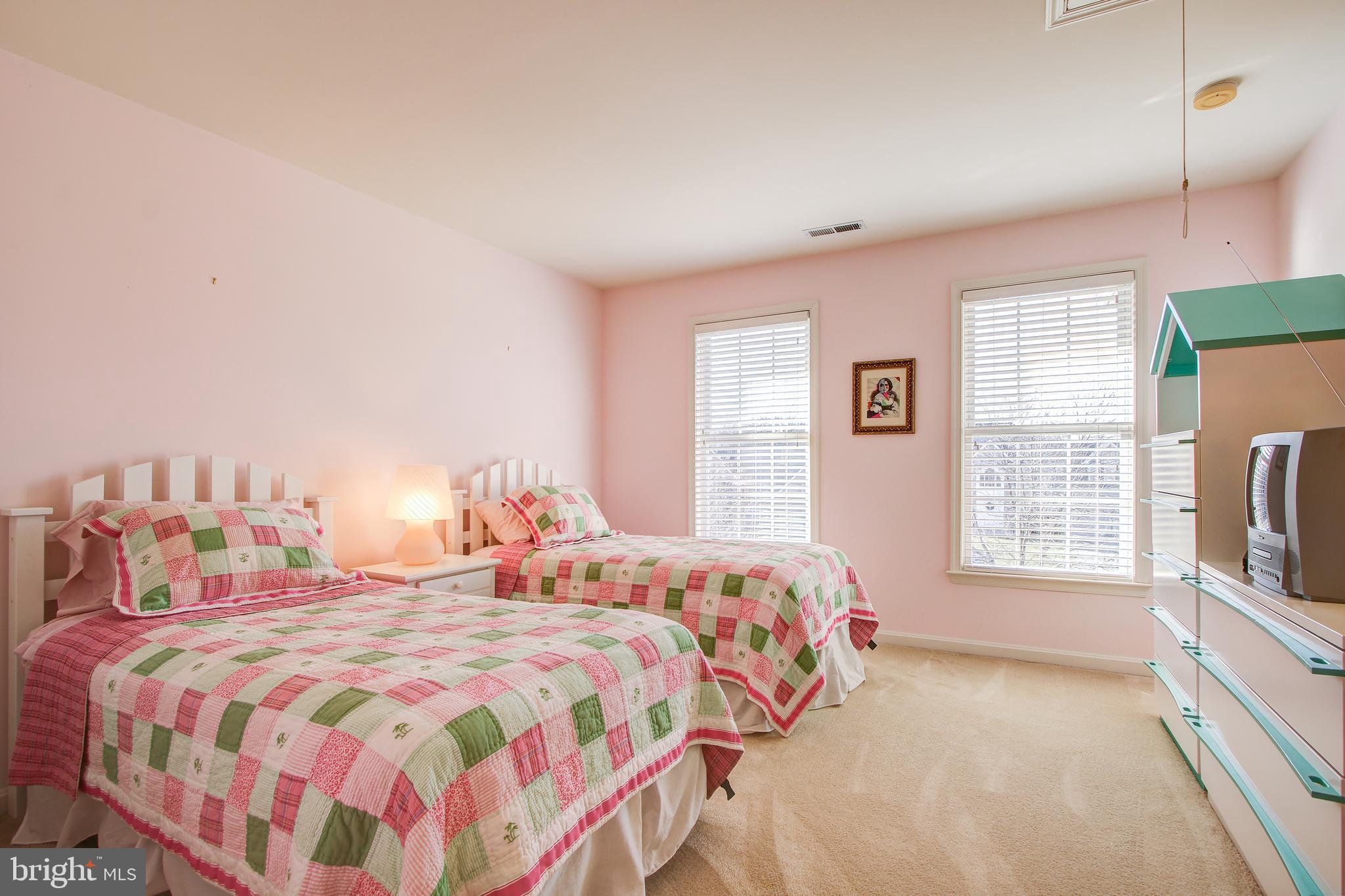 ROCKY GLEN - Residential