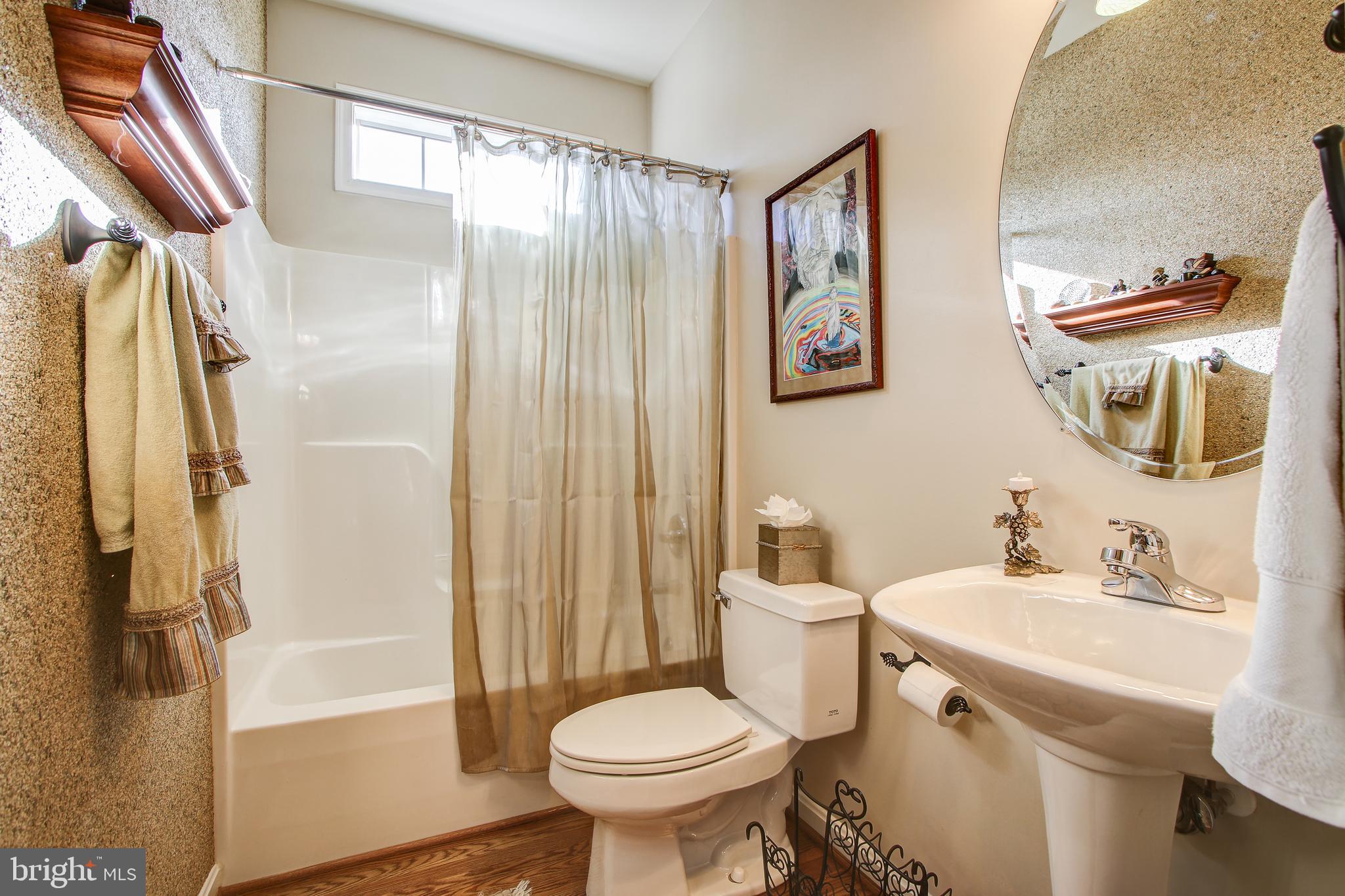 ROCKY GLEN - Residential