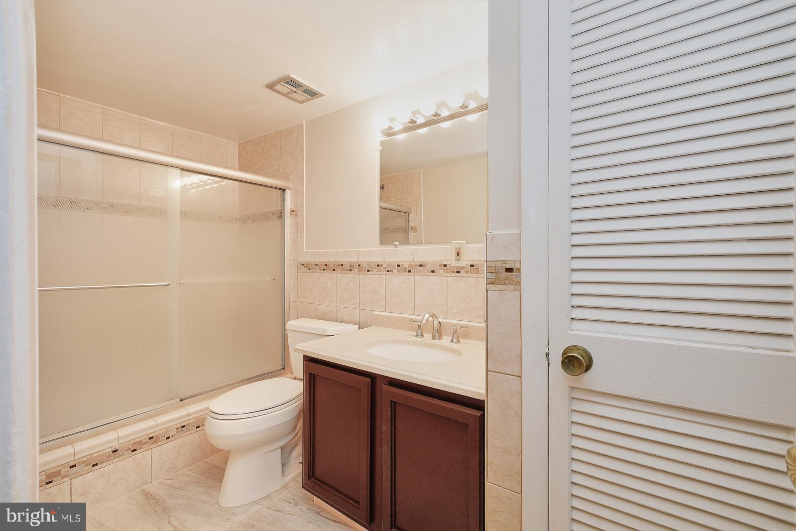 NORTH CREEK PLACE CODM - Residential Lease