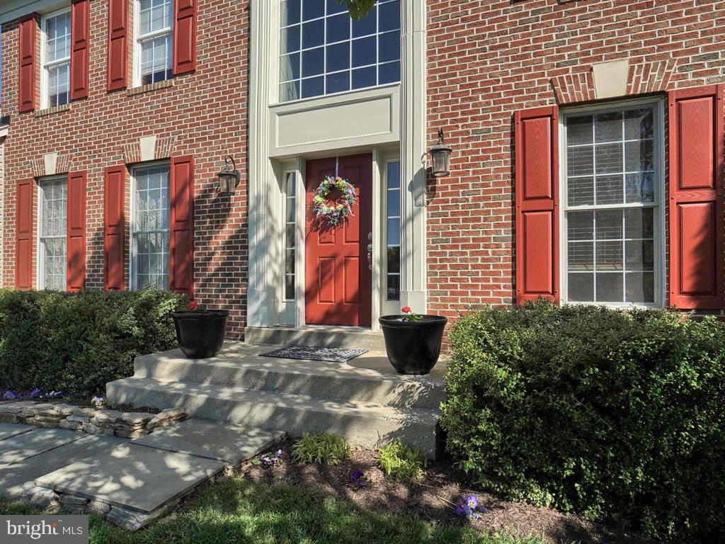 WINDSOR KNOLLS - Residential