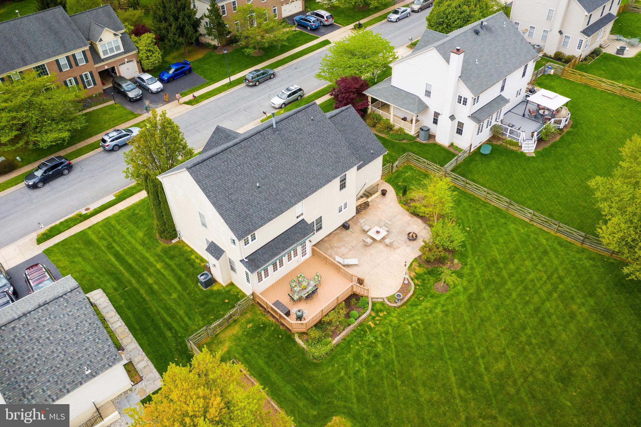 WINDSOR KNOLLS - Residential