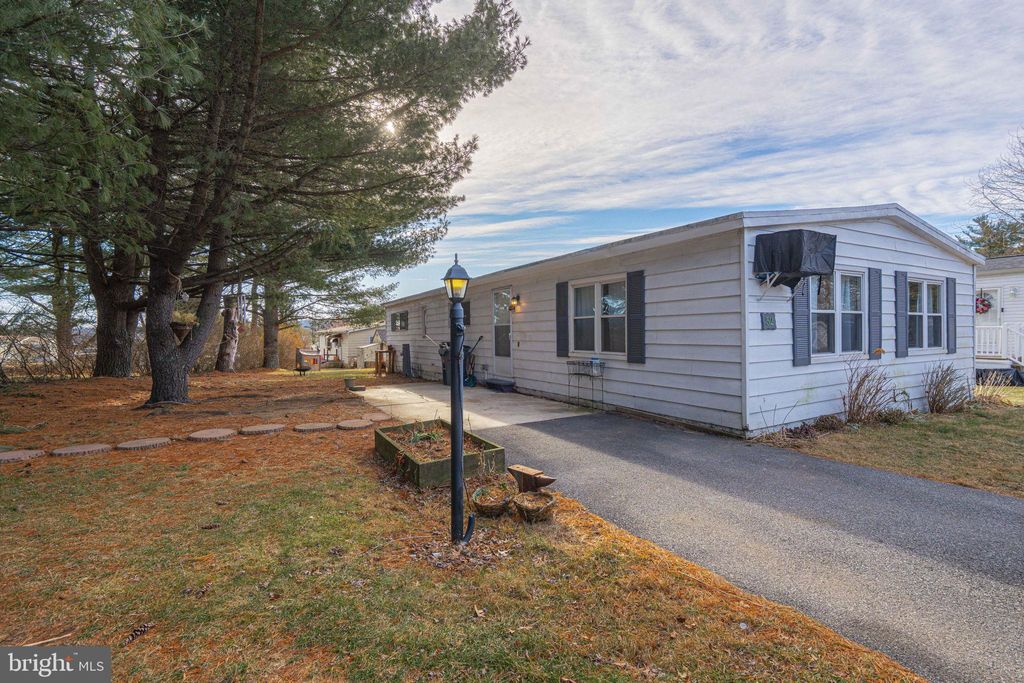 Photo of 52 W Zimmer Drive, WALNUTPORT, PA 18088 (MLS # PANH2009210)