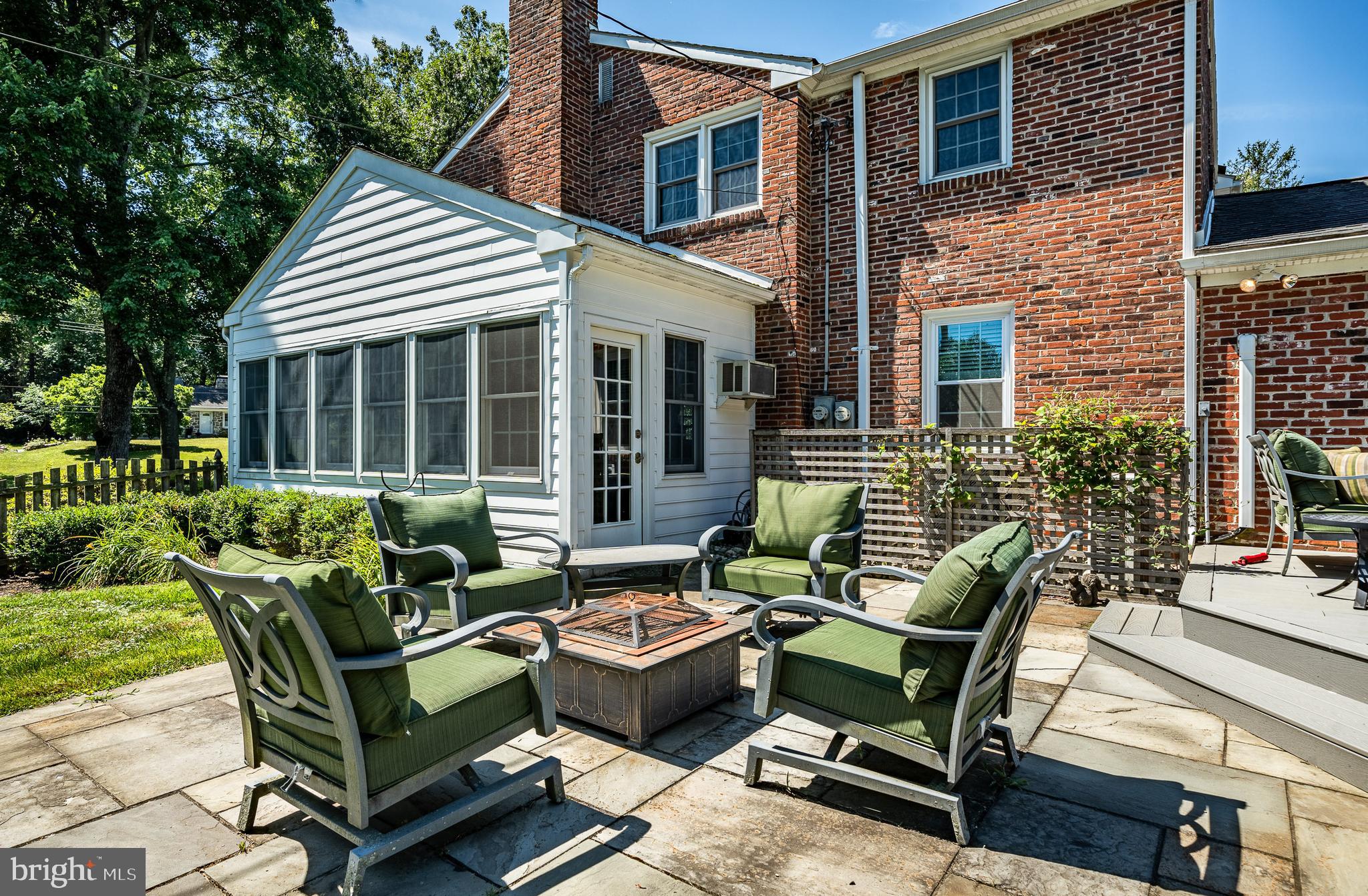 GLENHARDIE - Residential