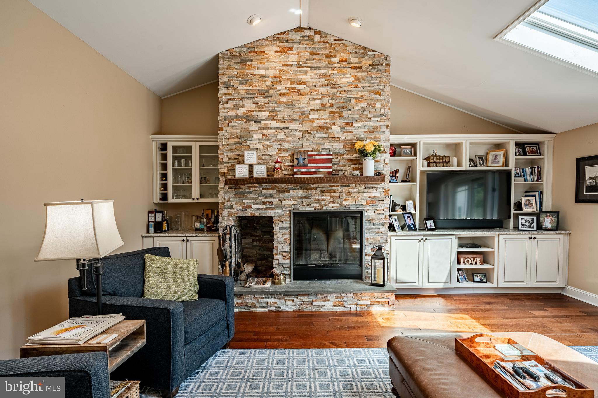 GLENHARDIE - Residential