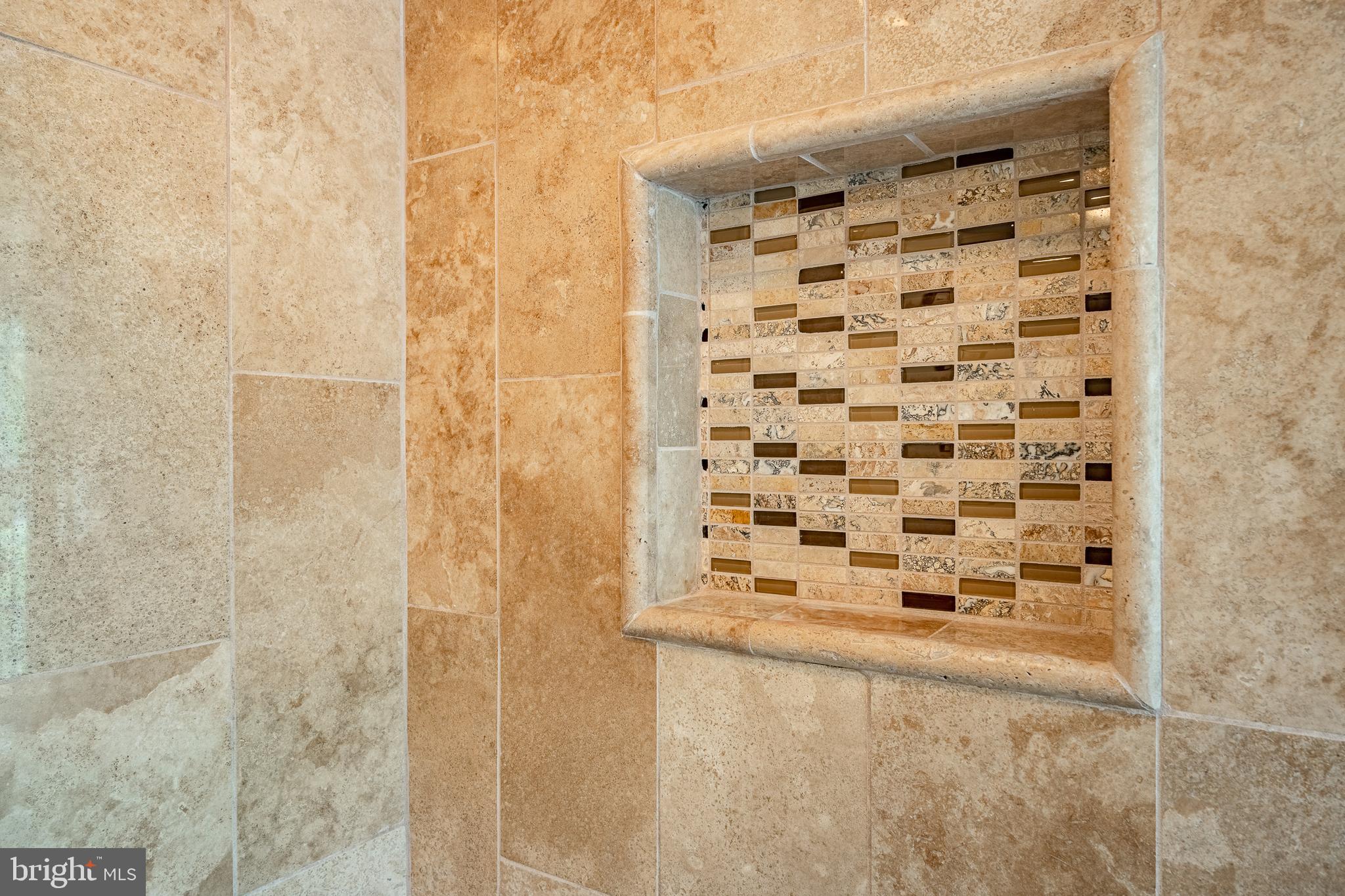 GLENHARDIE - Residential