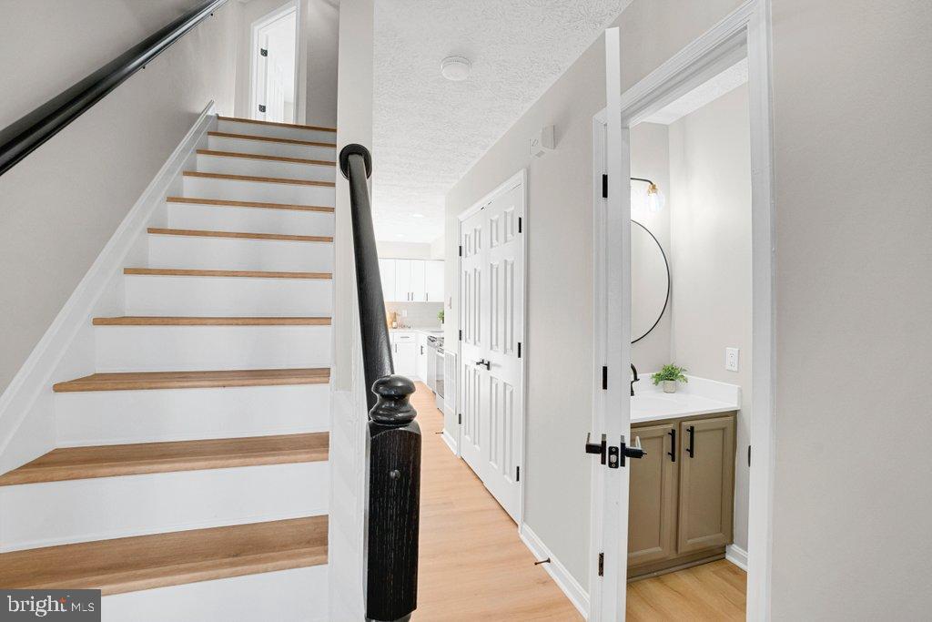 NOTTINGHAM VILLAGE - Residential