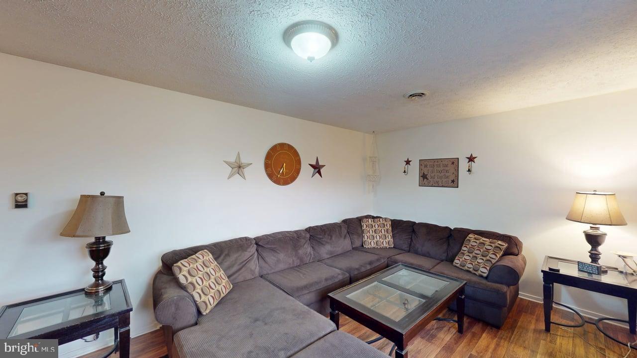 AIRPORT ADDITION - Residential