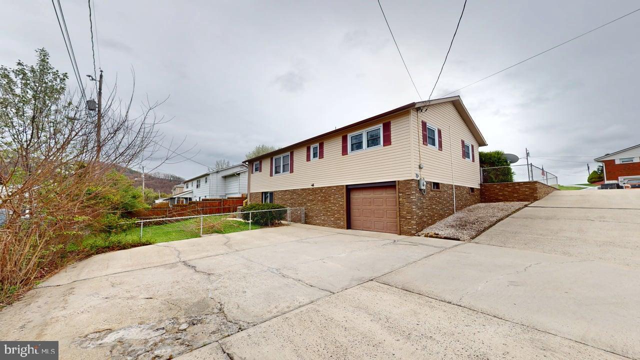 AIRPORT ADDITION - Residential