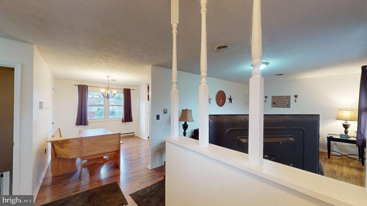 AIRPORT ADDITION - Residential