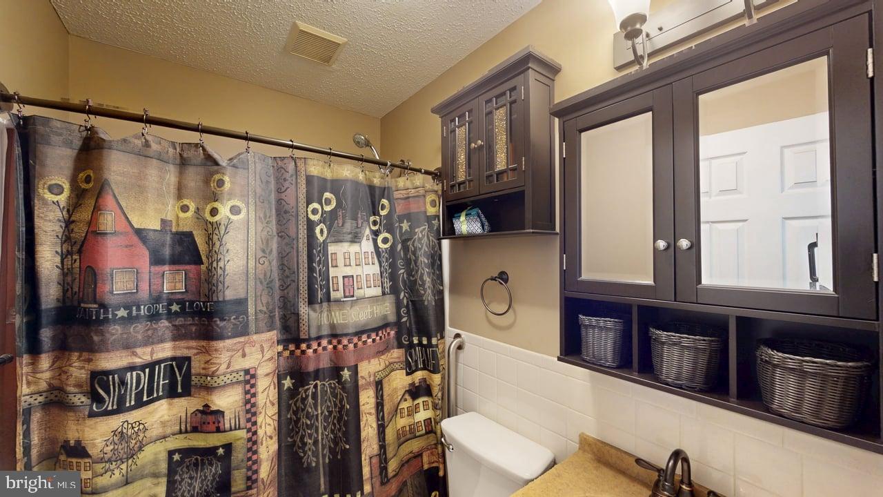 AIRPORT ADDITION - Residential