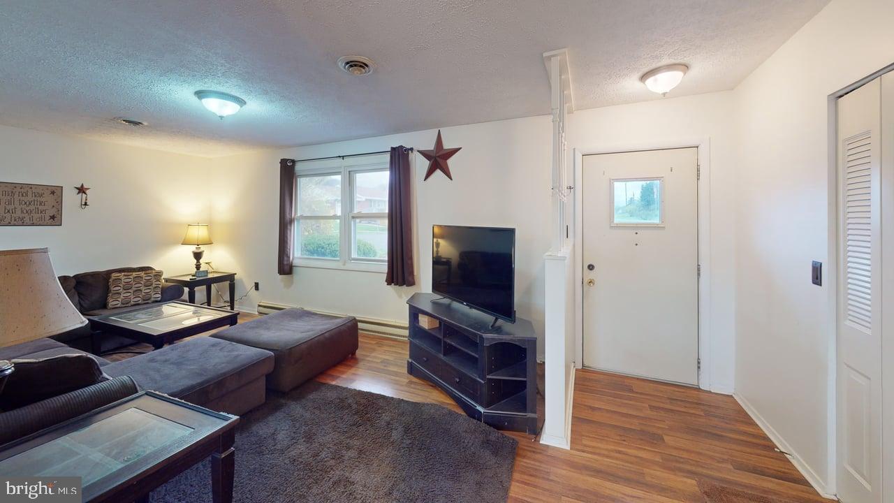 AIRPORT ADDITION - Residential