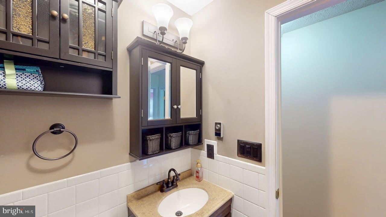 AIRPORT ADDITION - Residential