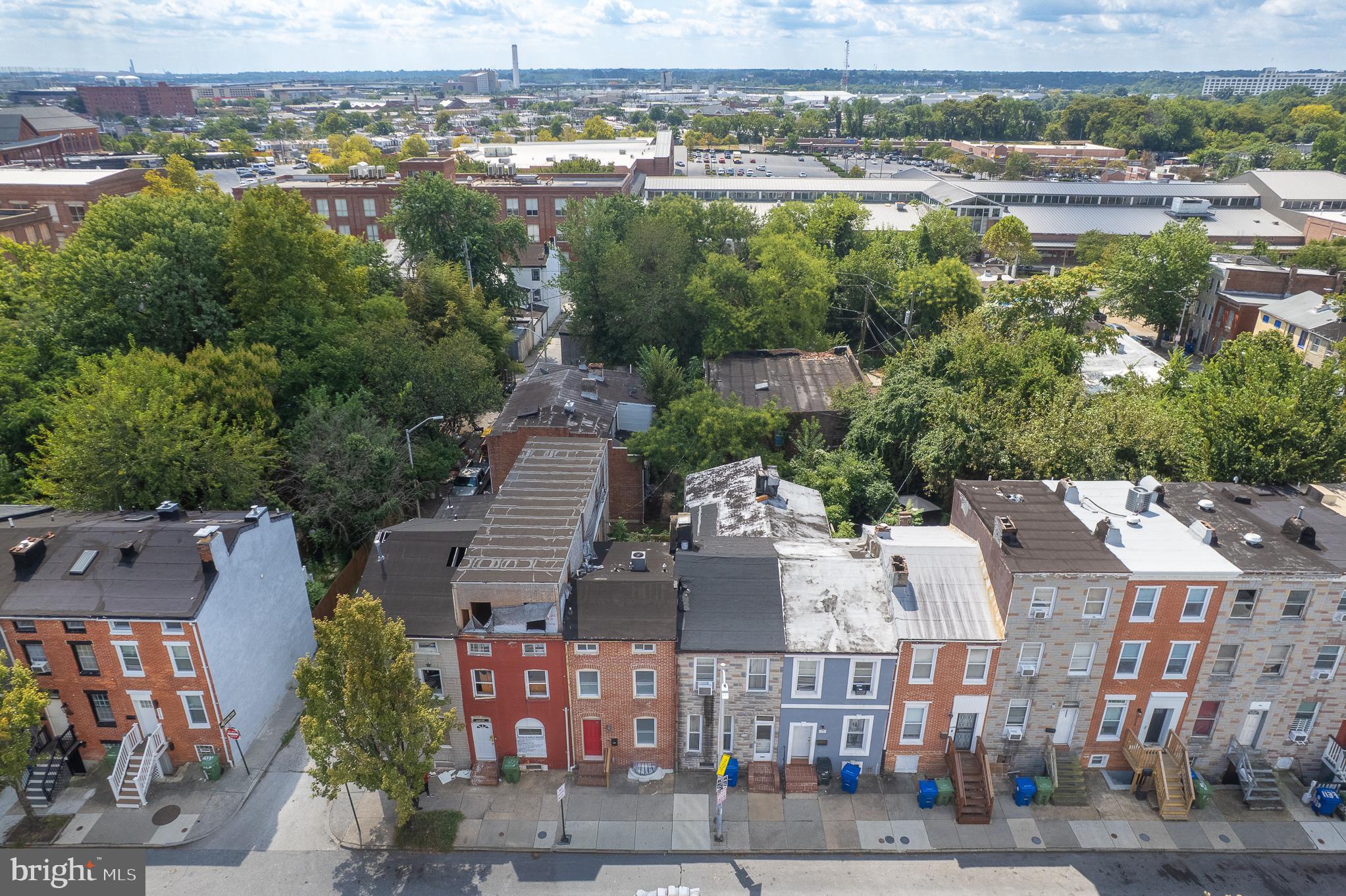 HOLLINS MARKET - Residential