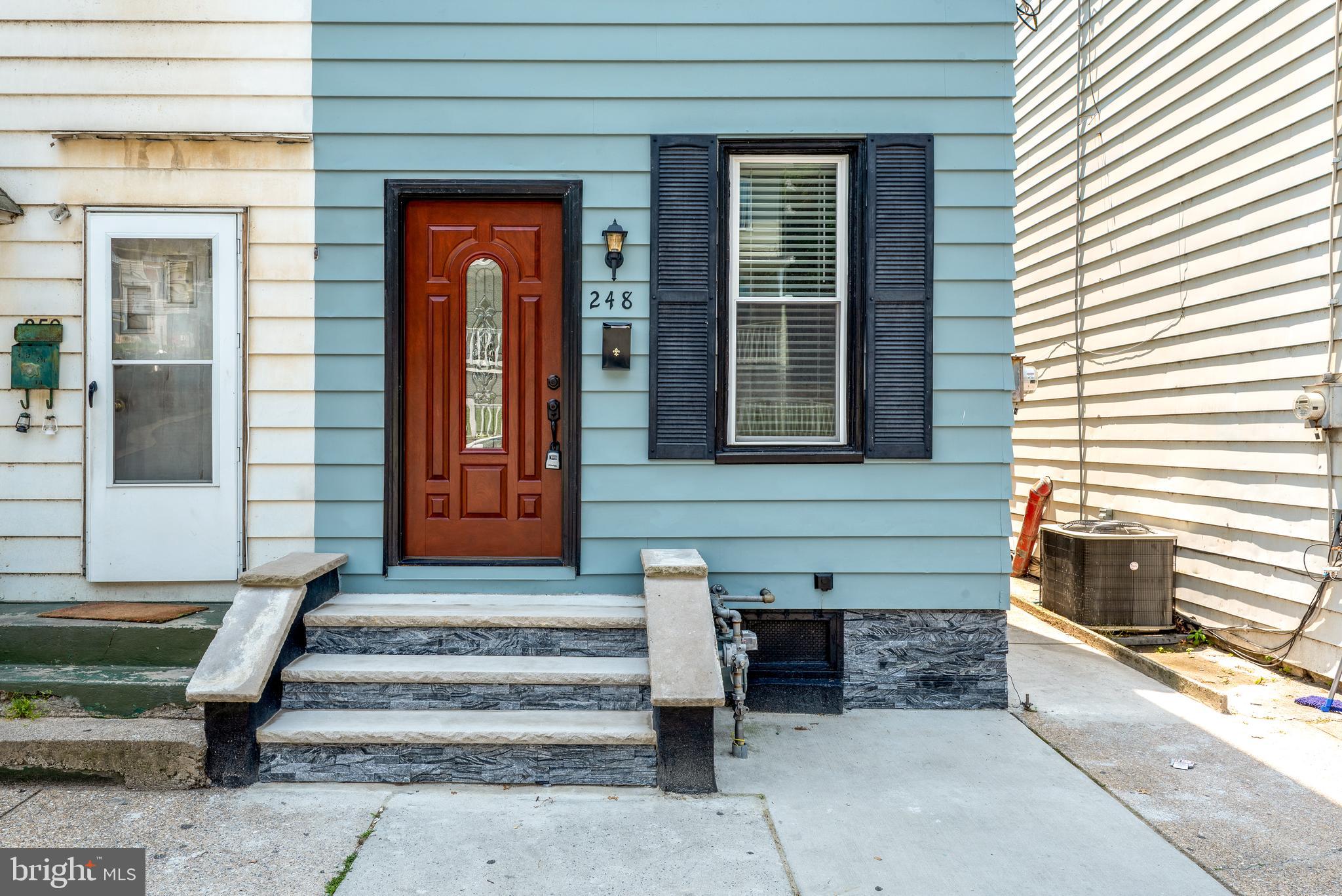 248 S 2ND STREET