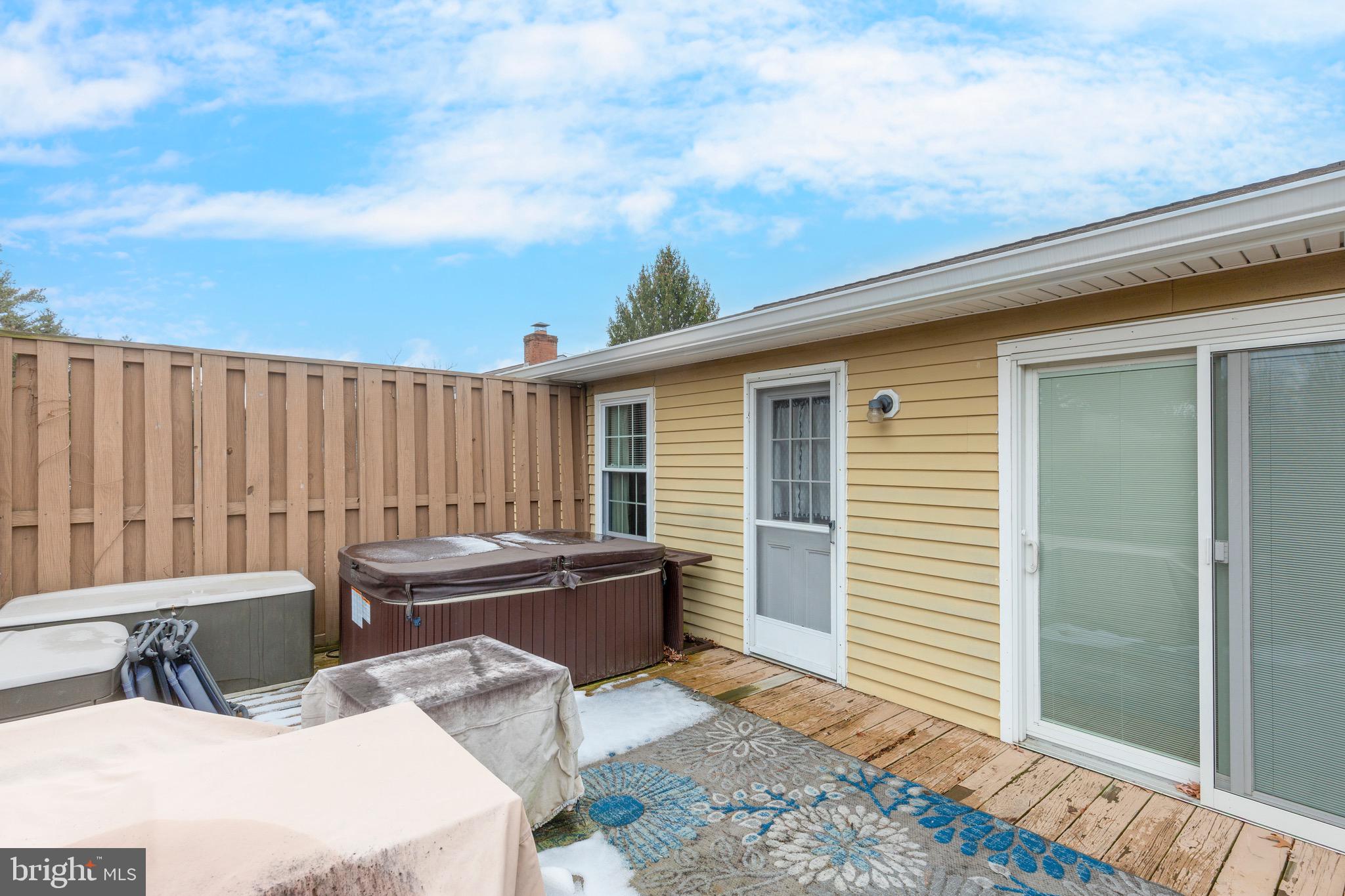 HILLTOP - Residential