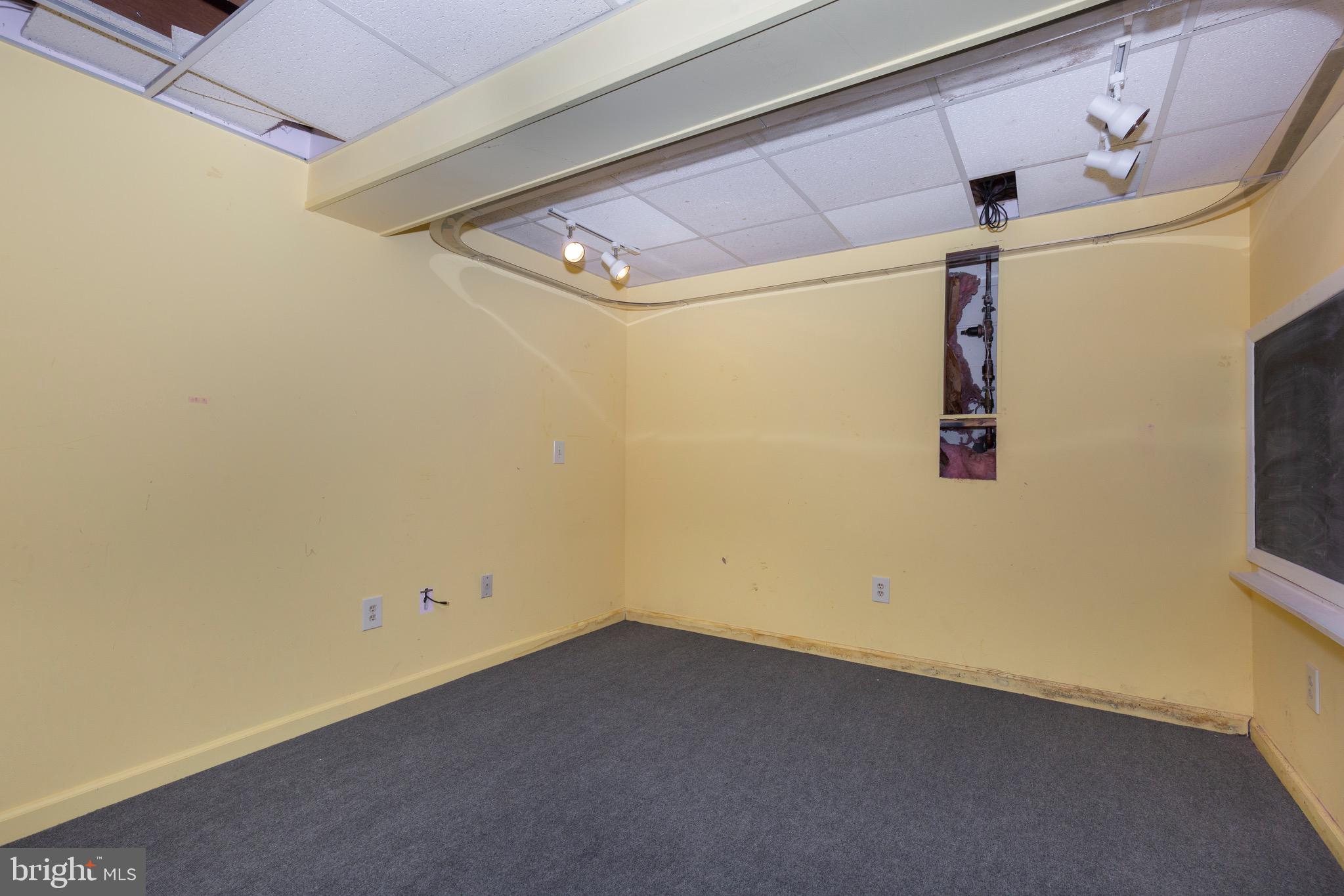 HILLTOP - Residential