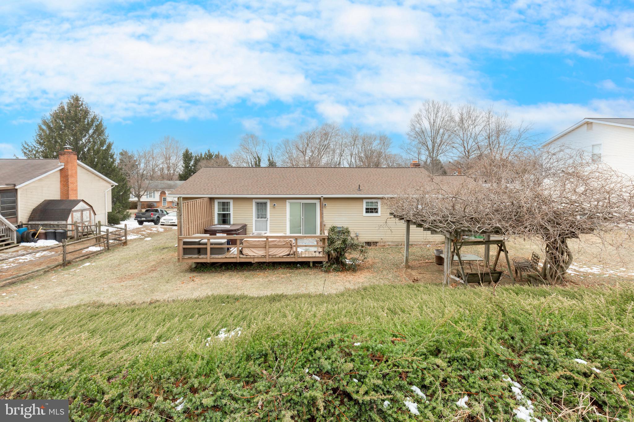 HILLTOP - Residential