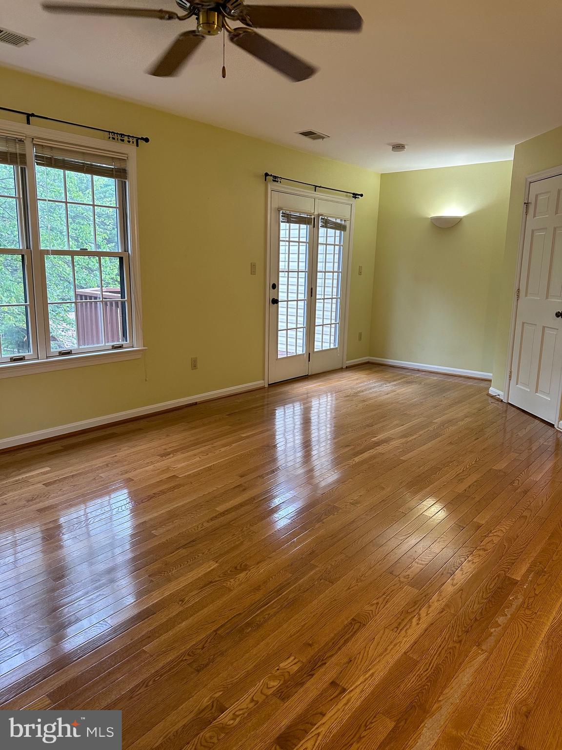 HOLLY PARK - Residential Lease