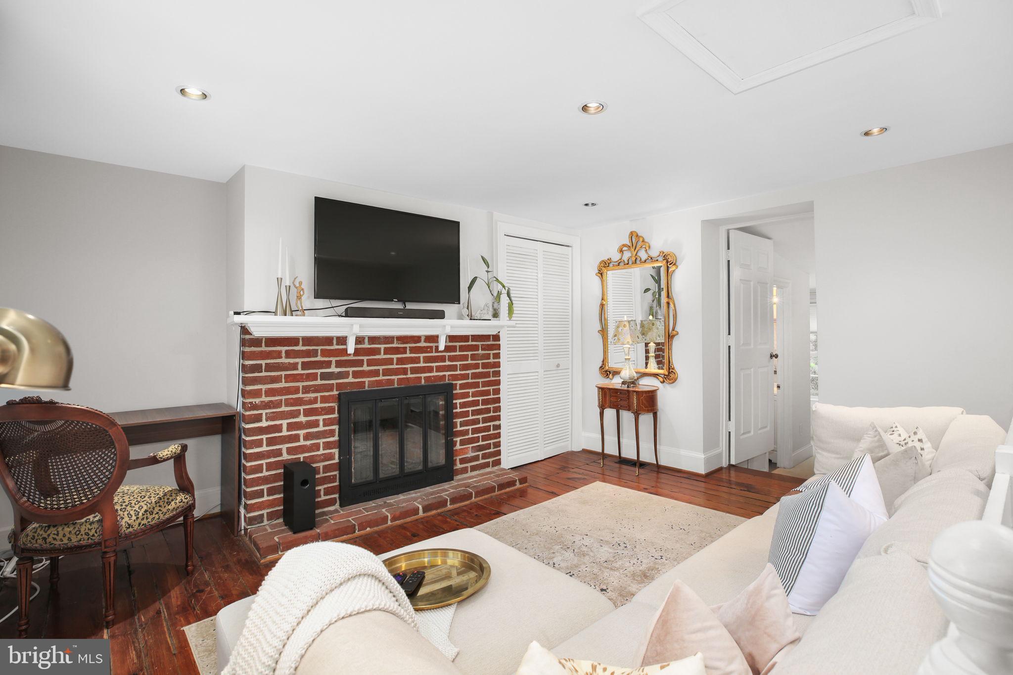 DARBYTOWN - Residential Lease