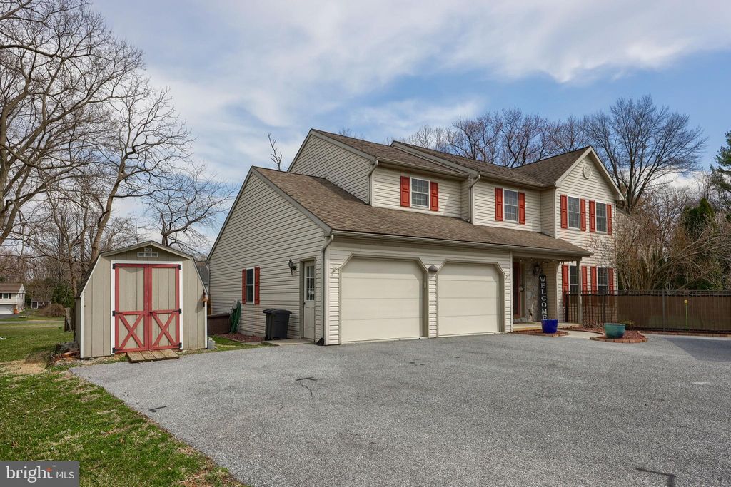 Photo of 26 N Jacob Street, MOUNT JOY, PA 17552 (MLS # PALA2066040)
