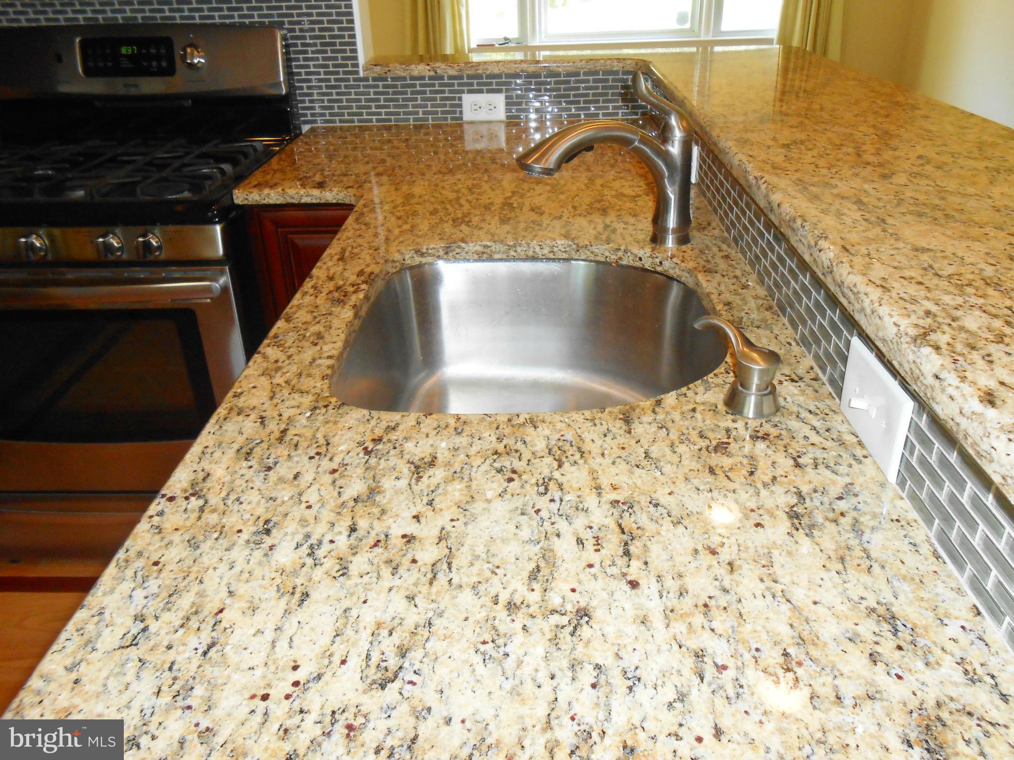 HUNTERS MILL ESTATES - Residential