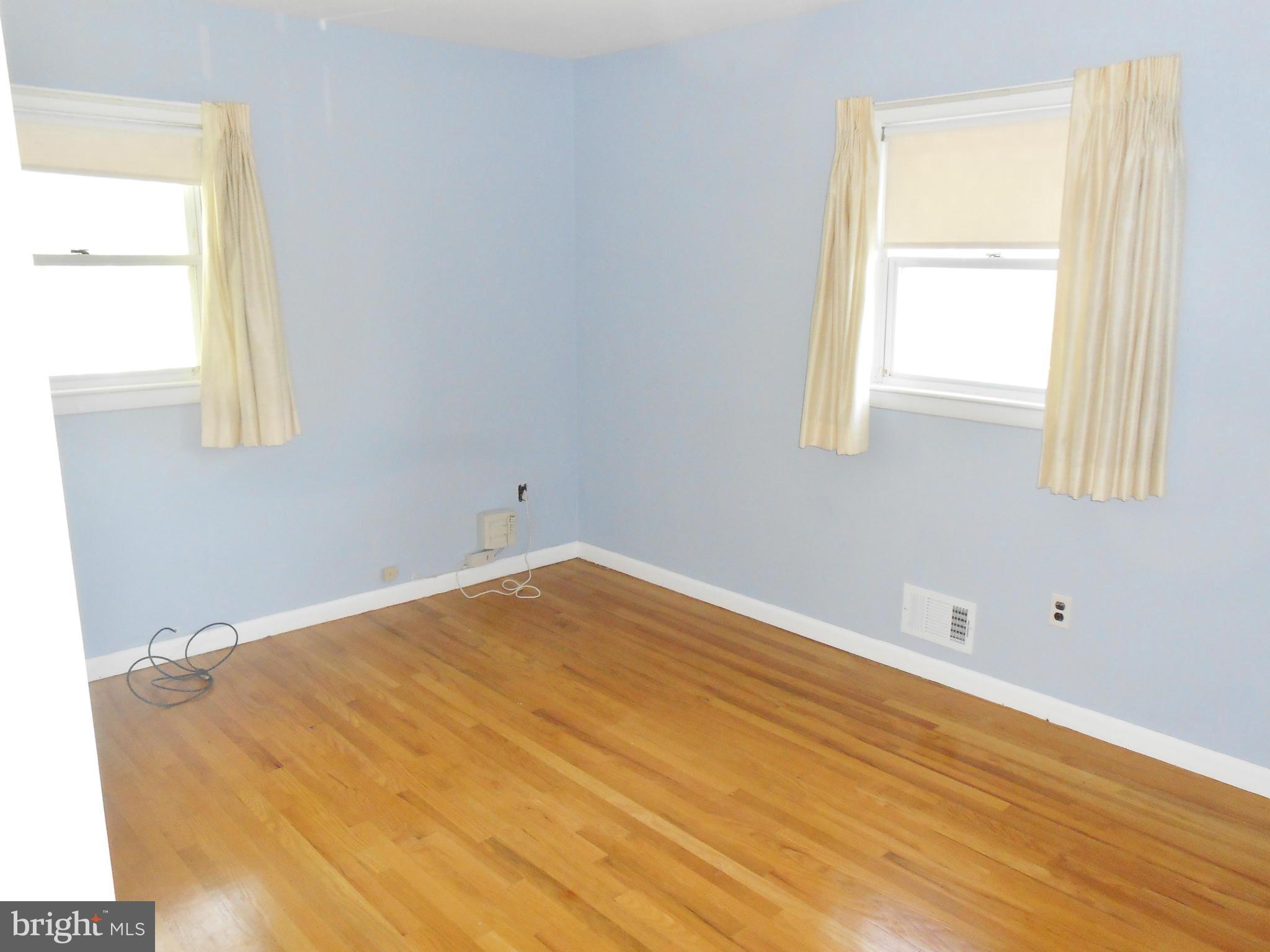 HUNTERS MILL ESTATES - Residential