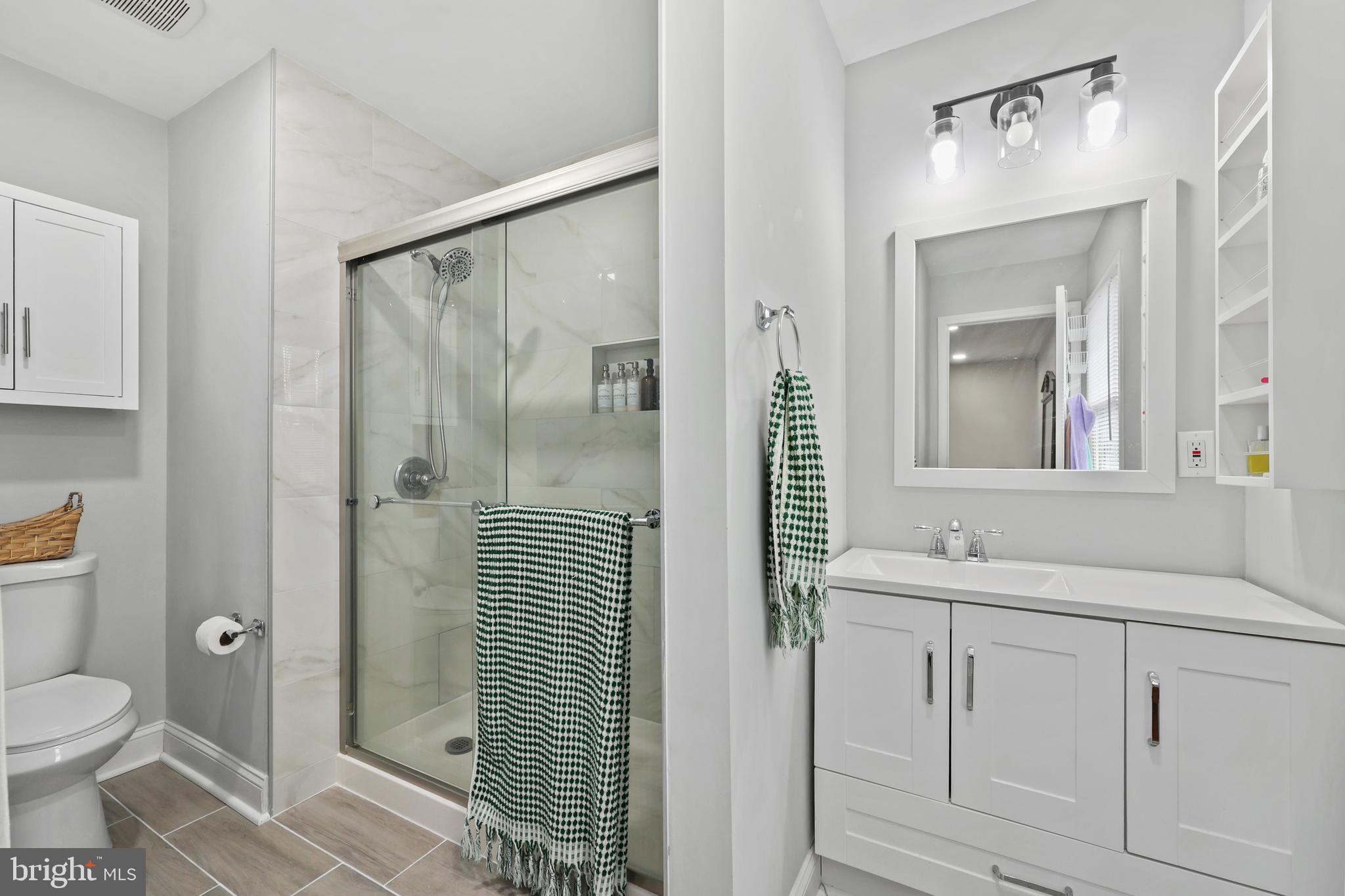 LAKE RIDGE - Residential