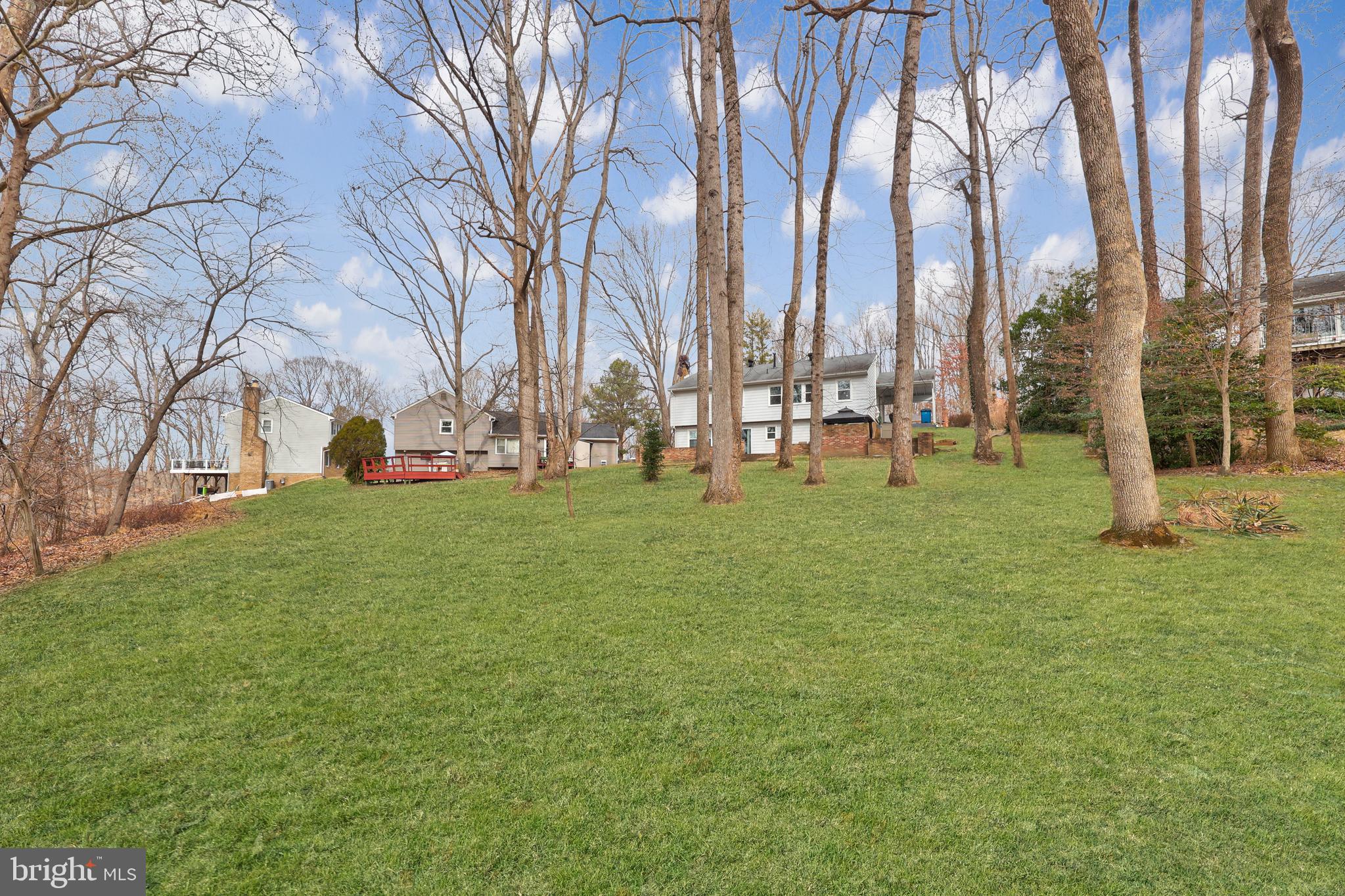 LAKE RIDGE - Residential