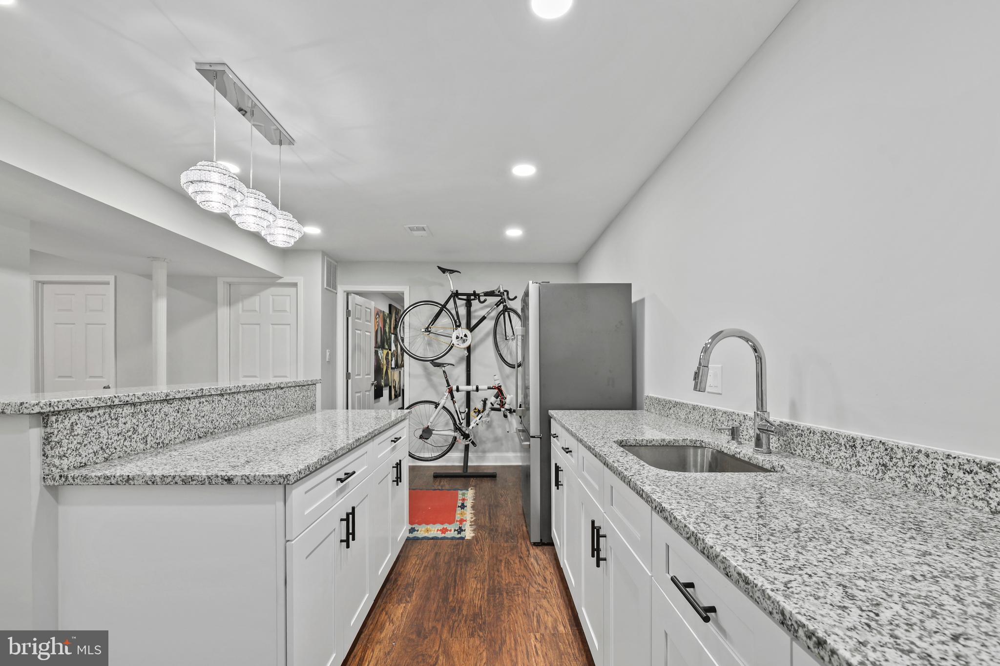 LAKE RIDGE - Residential