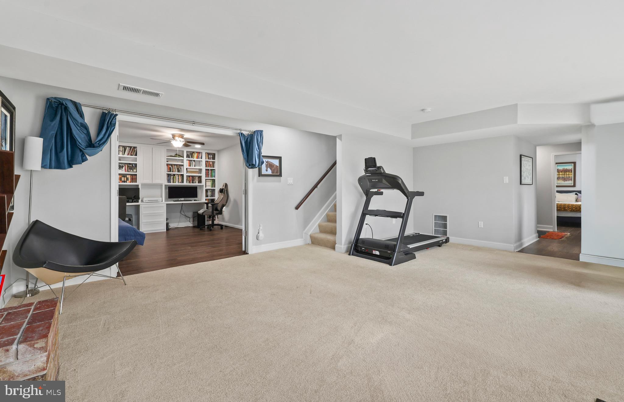 LAKE RIDGE - Residential