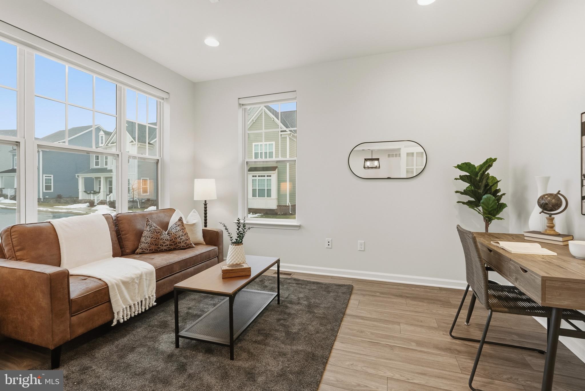 SPRING OAK - Residential