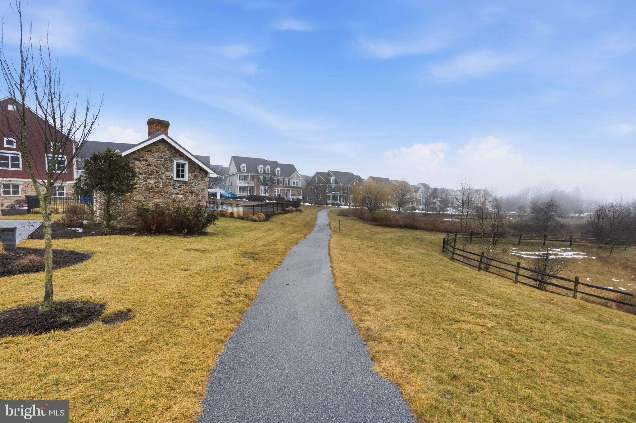 SPRING OAK - Residential