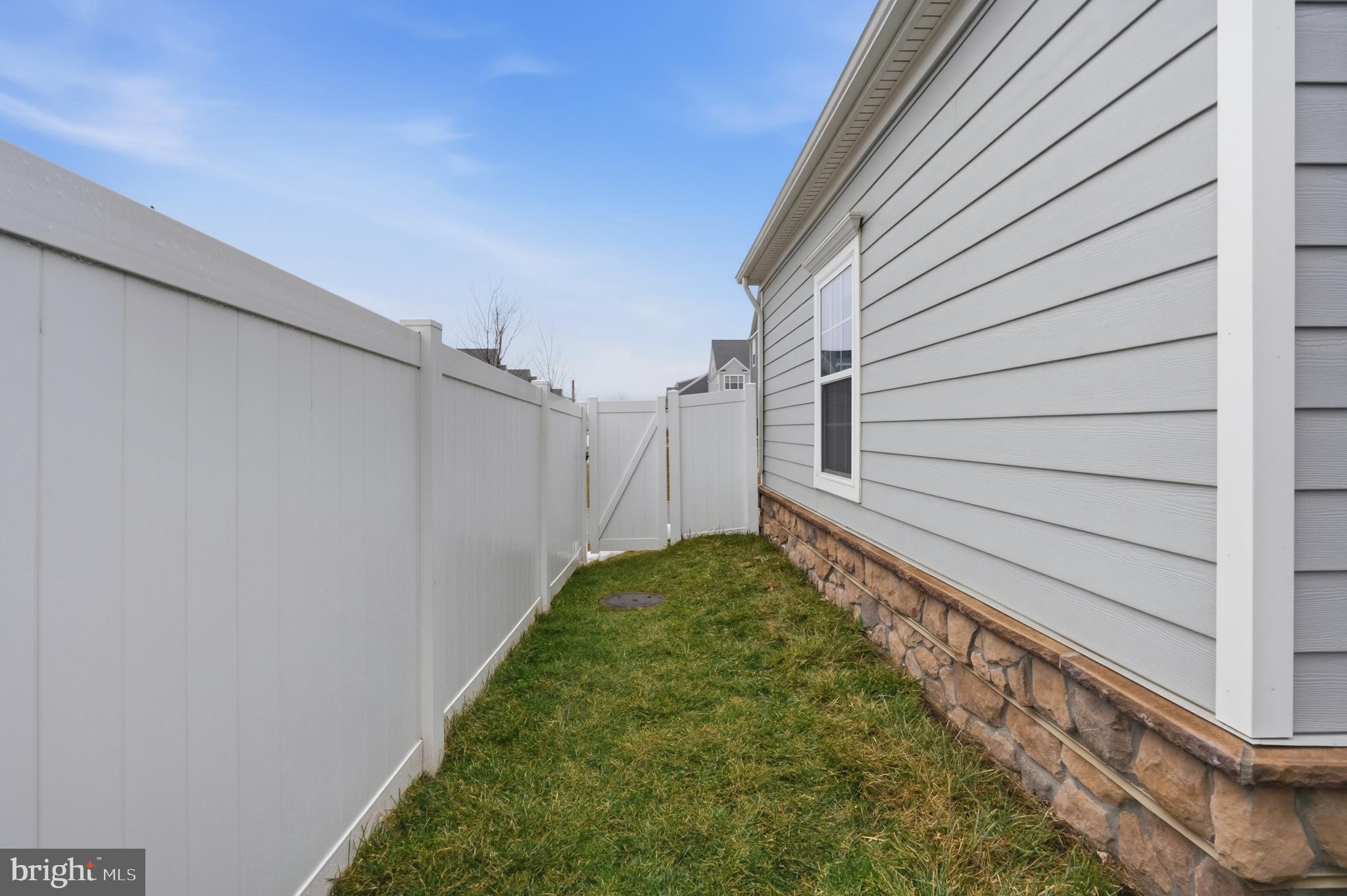 SPRING OAK - Residential