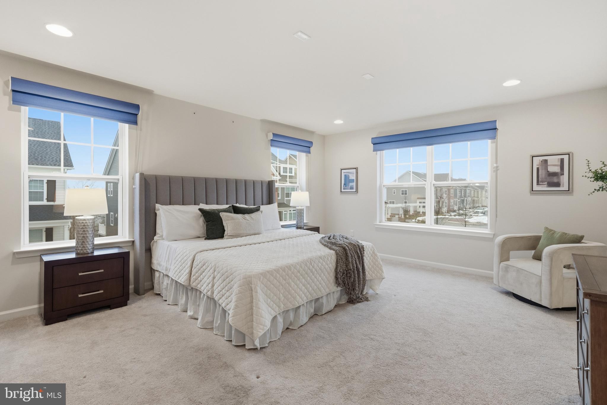 SPRING OAK - Residential