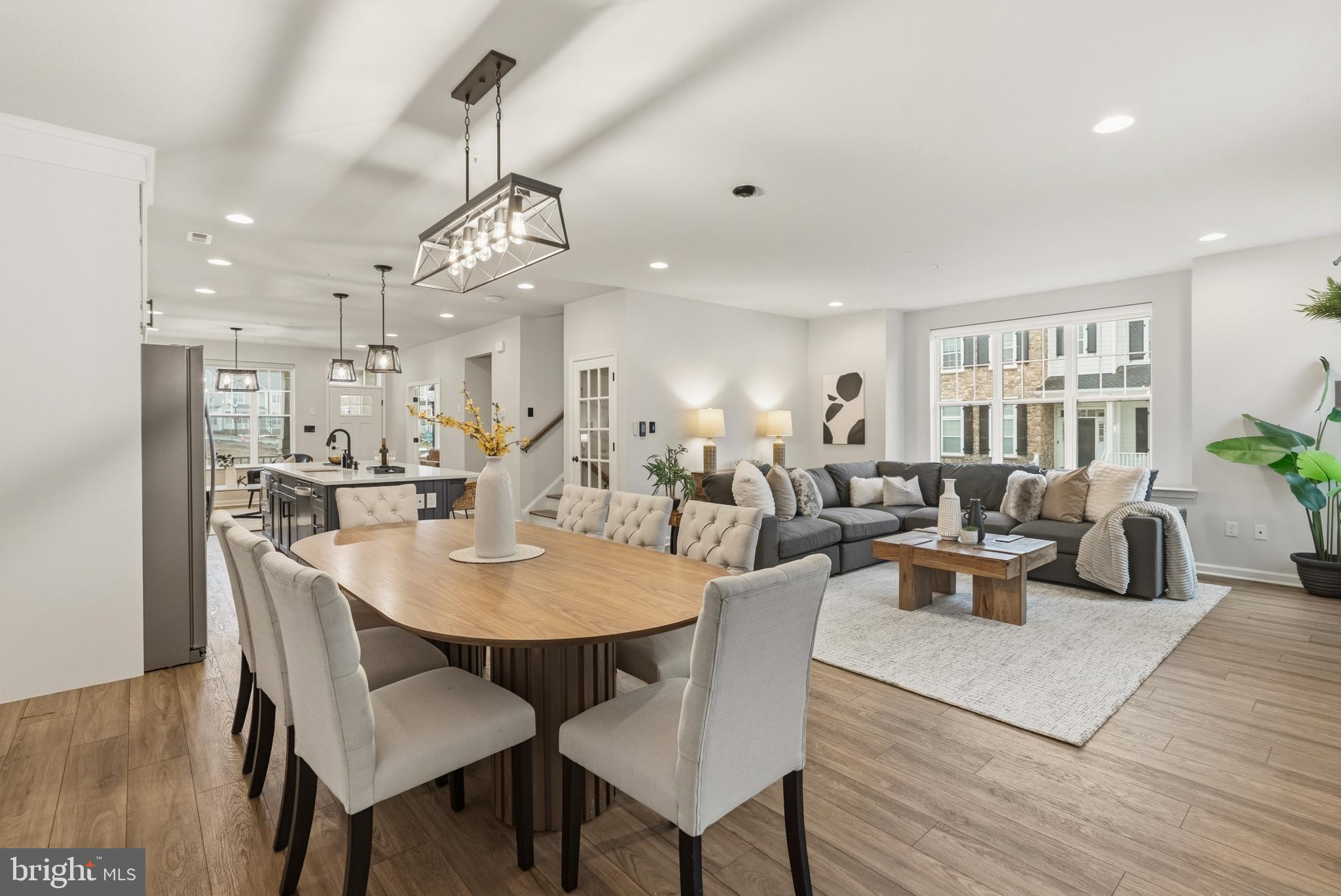 SPRING OAK - Residential