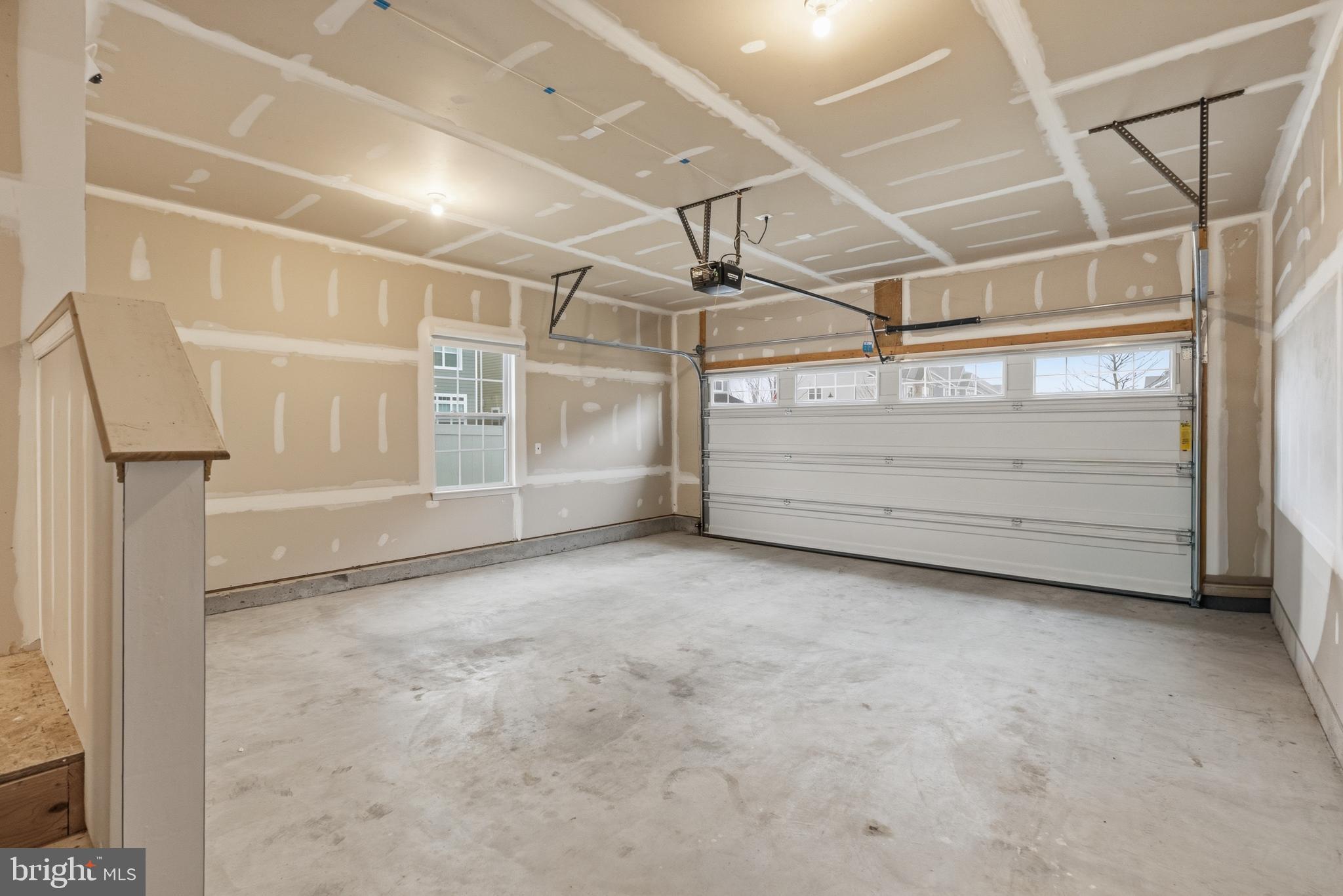 SPRING OAK - Residential