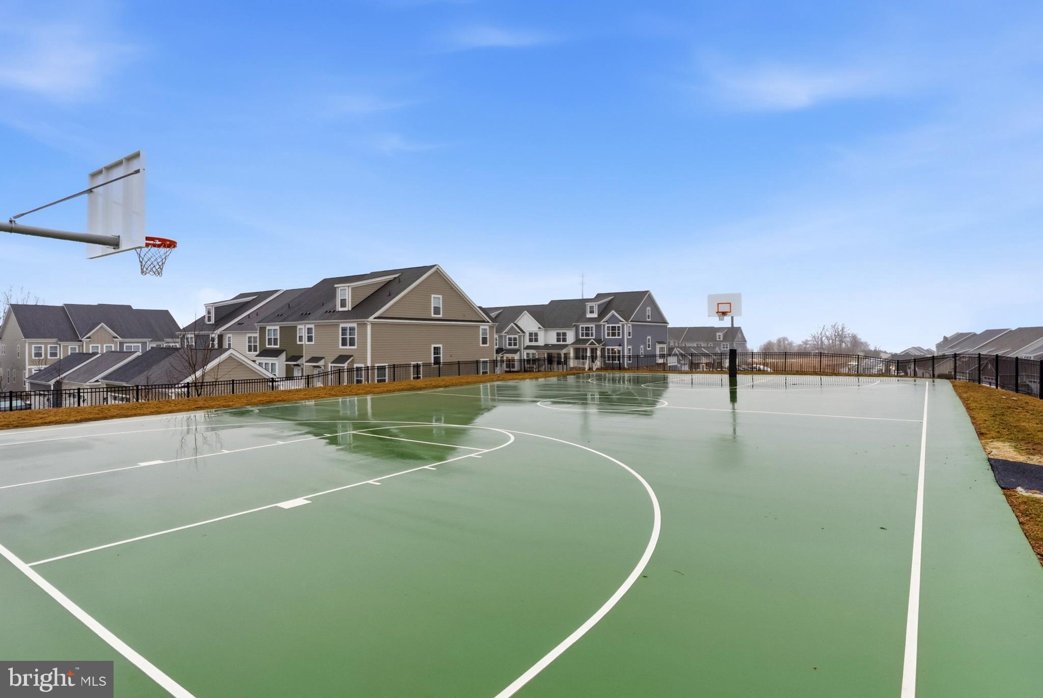 SPRING OAK - Residential