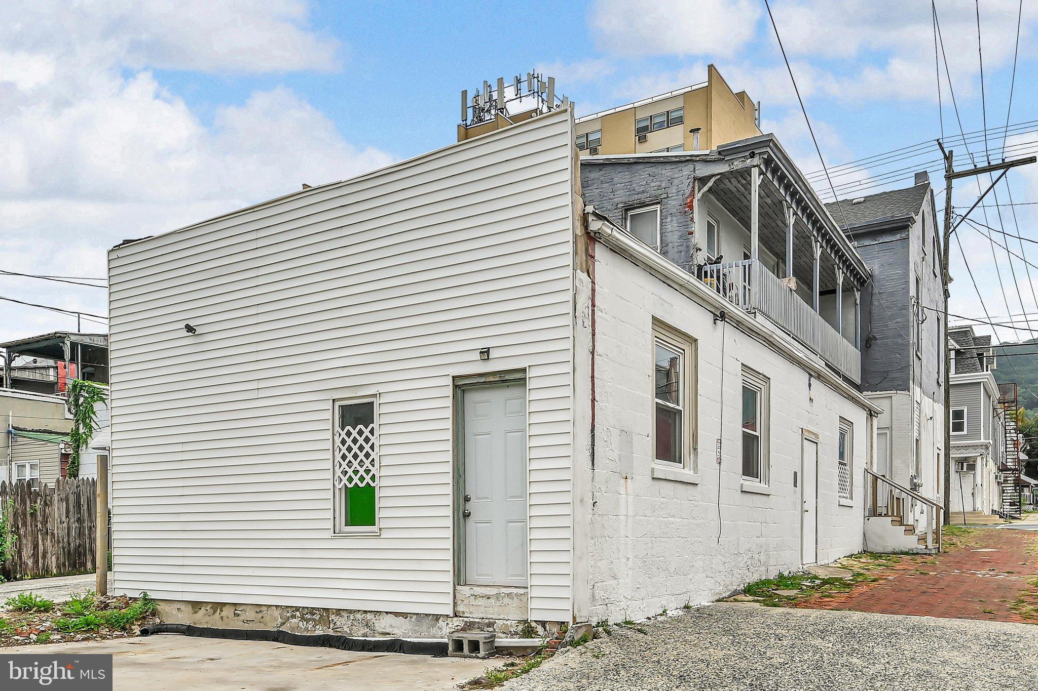 500 N 10TH STREET