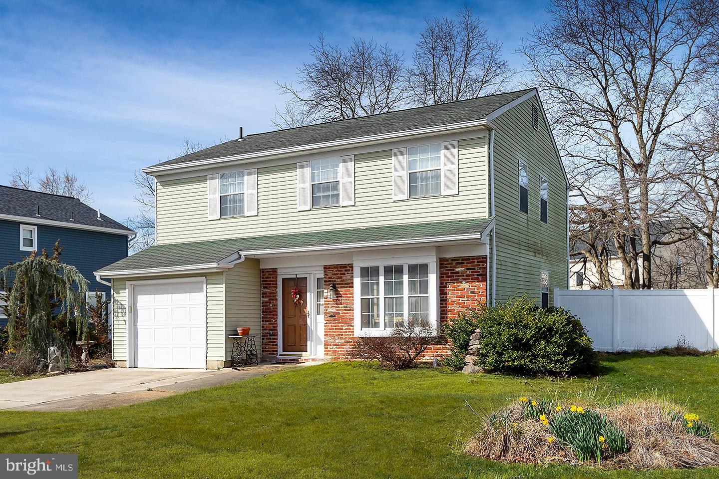 109 MEADOWVIEW CIRCLE