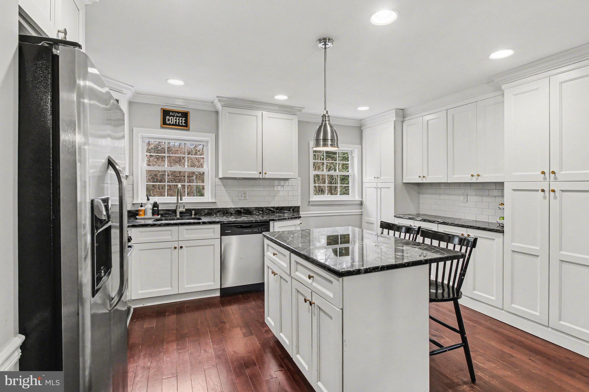 ROXBOROUGH - Residential